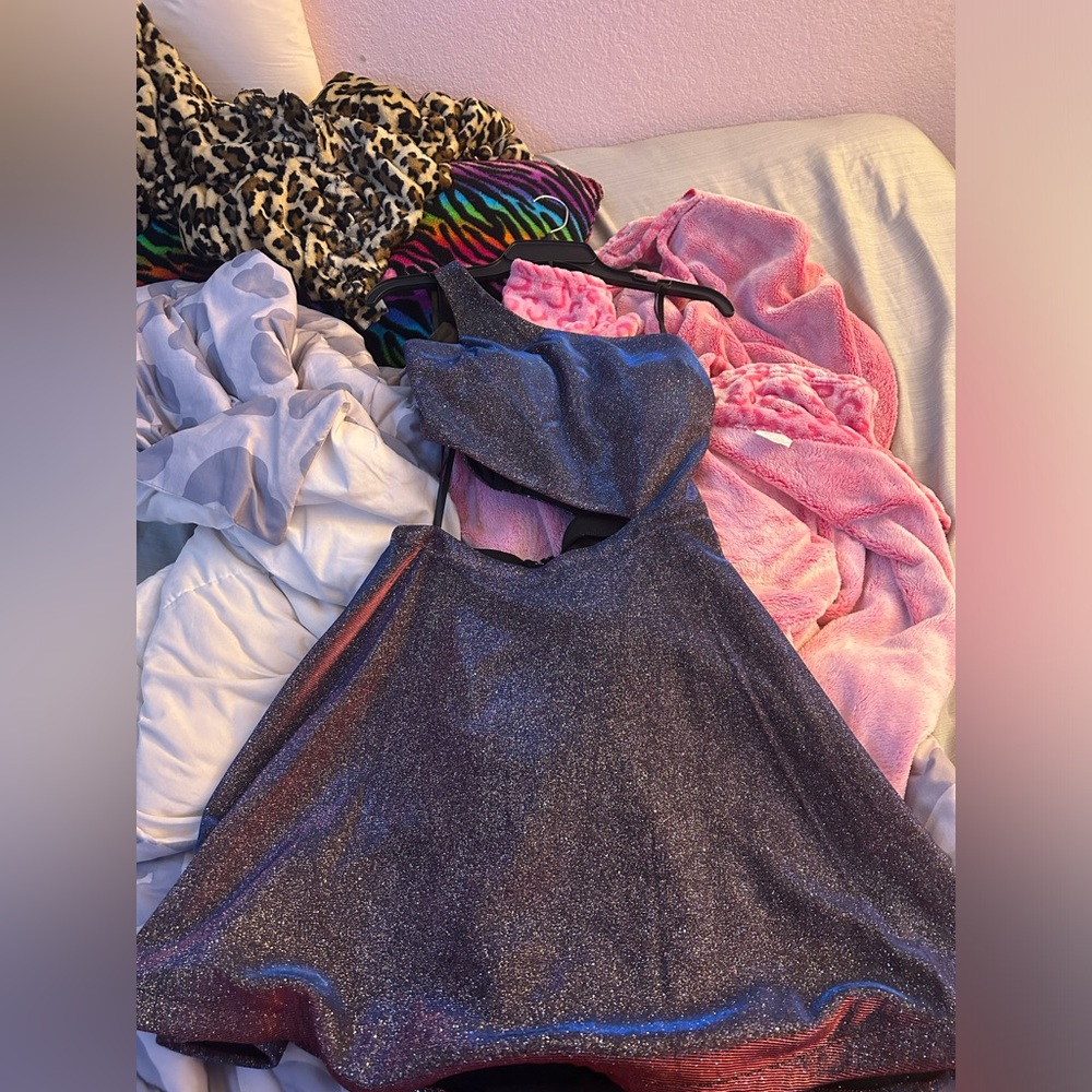 City vibe shimmer dress